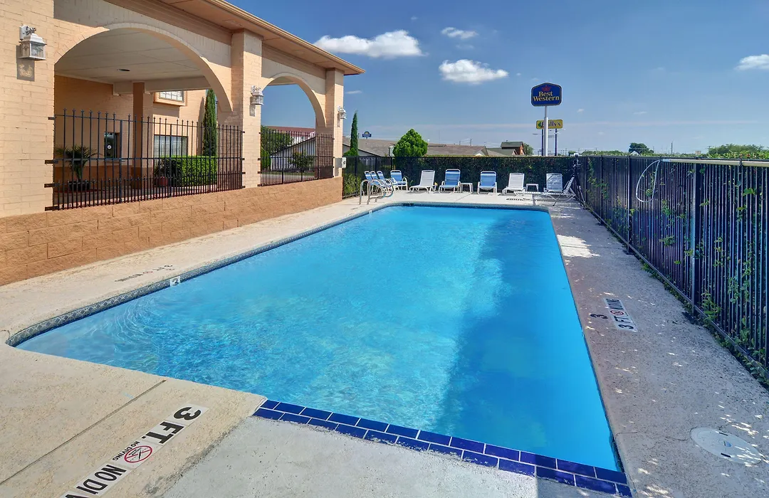 Super 8 By Wyndham Decatur Texas-1
