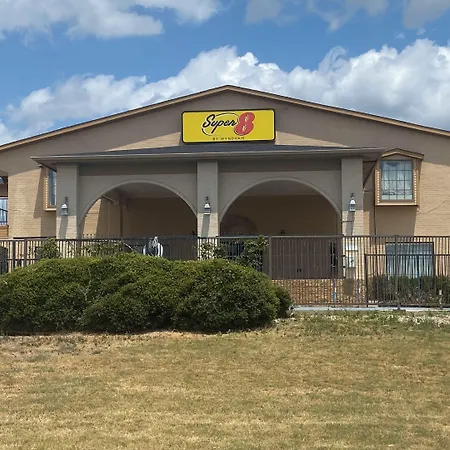 Super 8 By Wyndham Decatur Texas-2